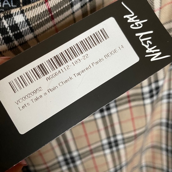 Nasty Gal Beige Checked Pants - Picture 7 of 7